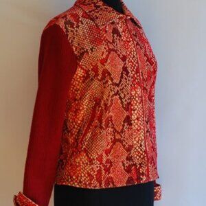 Mi-Tu Jacket With Detailed Patterns & Sweater Like Sleeves - Italy